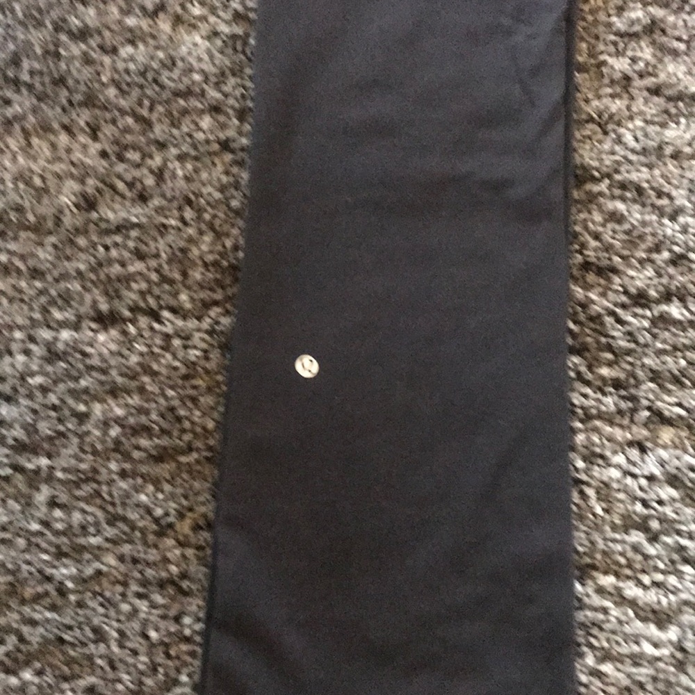 LULULEMON bootleg workout pants